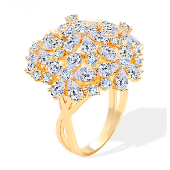 Swarovski Crystals Gold Flower Dome Ring - Picture 5 of 9